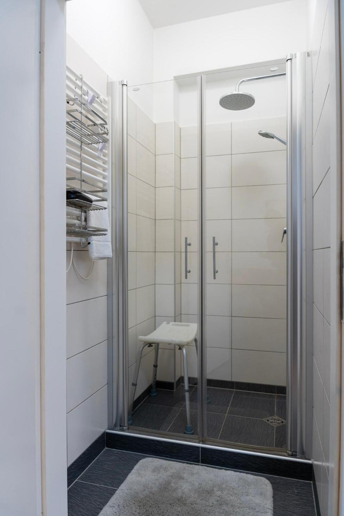Cosy Nest - Apartment By Comfort Housing Falkensee Eksteriør billede